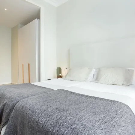Appartement 4bedroom With Balcony In Ramblas 3-2 Barcelone