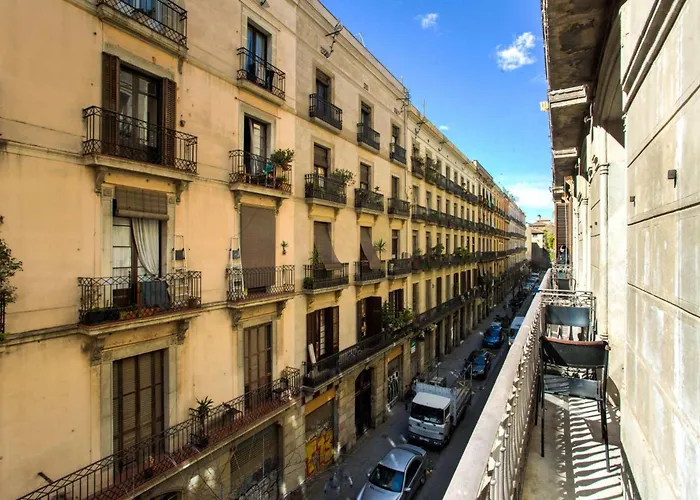 The Collection - 4bedroom With Balcony In Ramblas 3-2 Apartment