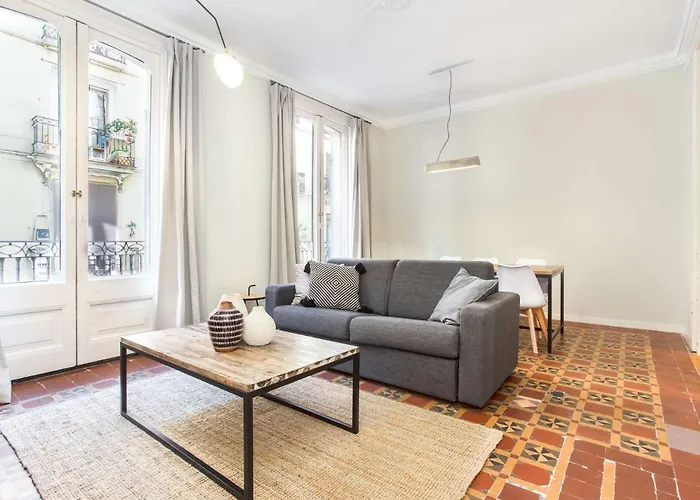 The Collection - 4bedroom With Balcony In Ramblas 3-2 Apartment