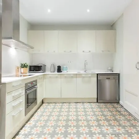 4bedroom With Balcony In Ramblas 3-2 Apartment *