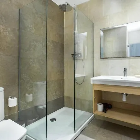 Apartment 4bedroom With Balcony In Ramblas 3-2 Barcelona