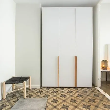 4bedroom With Balcony In Ramblas 3-2 Apartment Barcelona